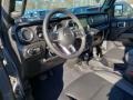 Sting-Gray - Wrangler Unlimited Sahara 4x4 Photo No. 6