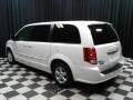 Stone White - Grand Caravan Crew Photo No. 8