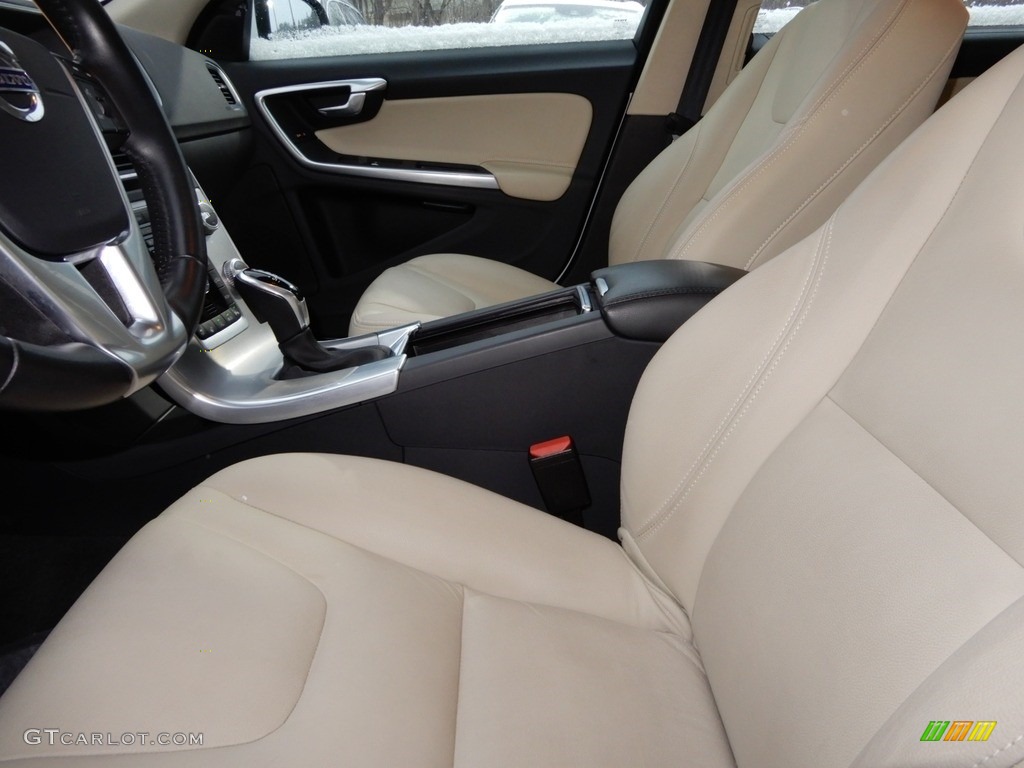 2018 S60 T5 AWD - Ice White / Beige photo #11