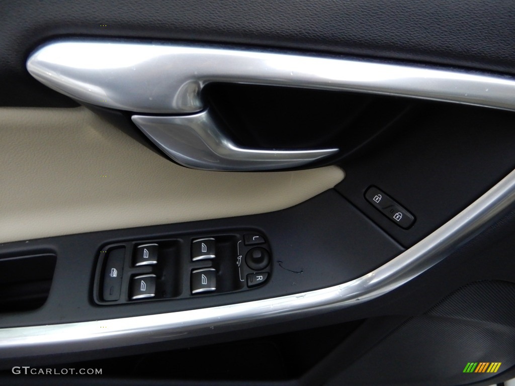2018 S60 T5 AWD - Ice White / Beige photo #14