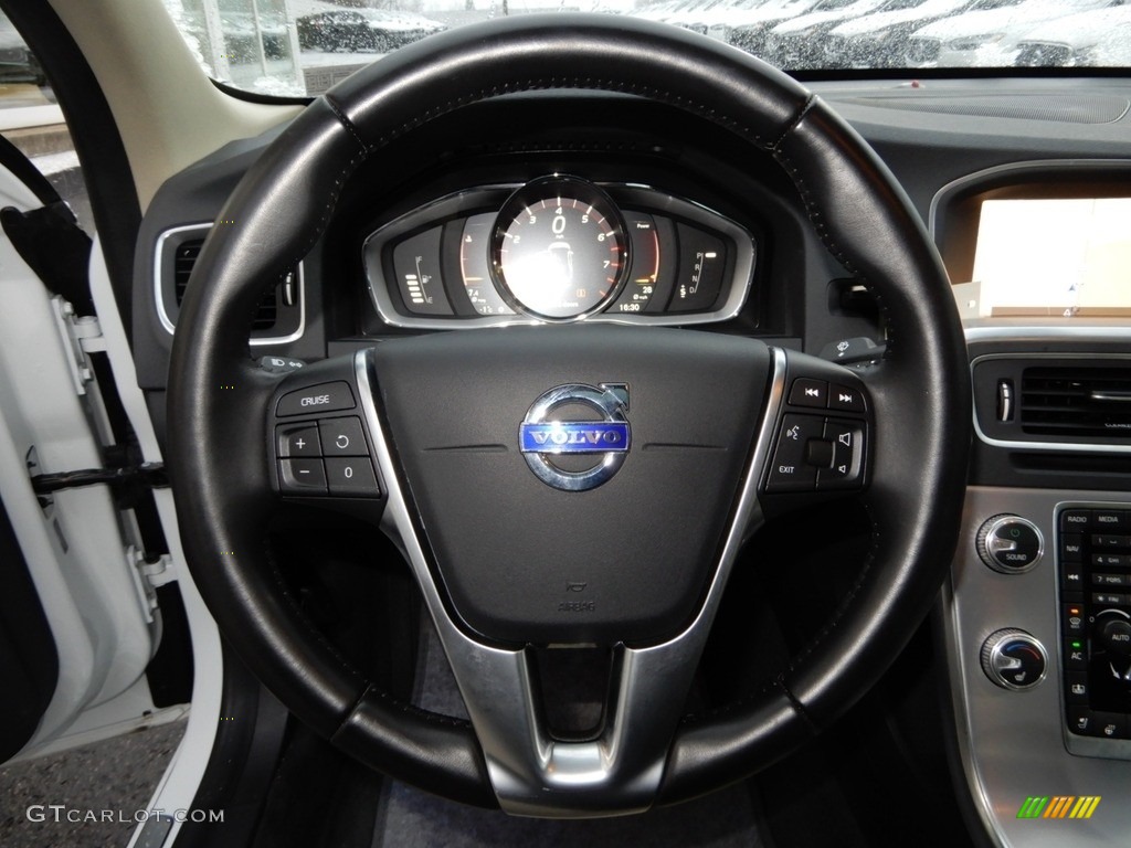 2018 S60 T5 AWD - Ice White / Beige photo #18