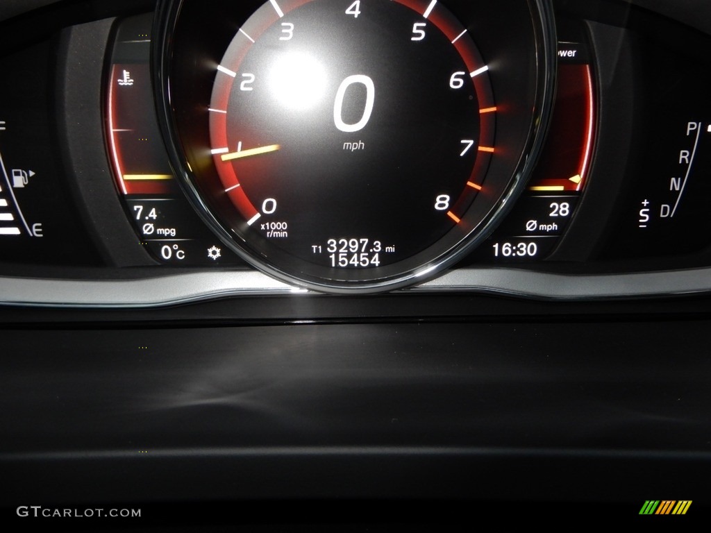 2018 S60 T5 AWD - Ice White / Beige photo #25