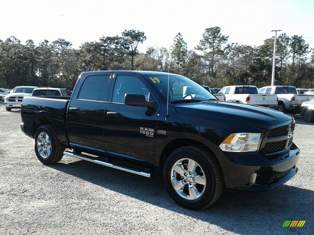 2019 1500 Classic Express Crew Cab - Brilliant Black Crystal Pearl / Black/Diesel Gray photo #7