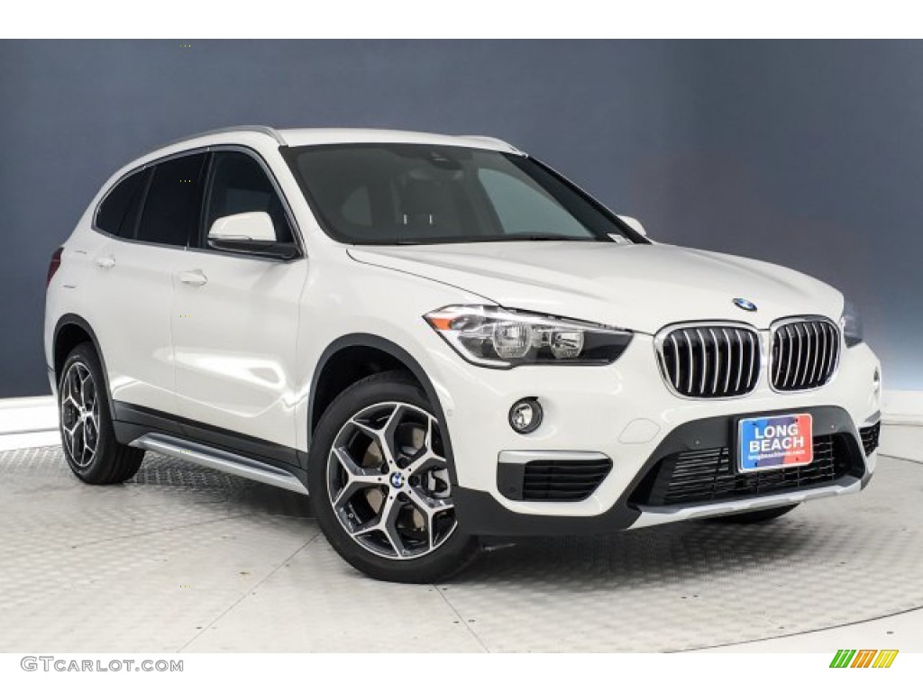 Alpine White 2019 BMW X1 sDrive28i Exterior Photo 131382089