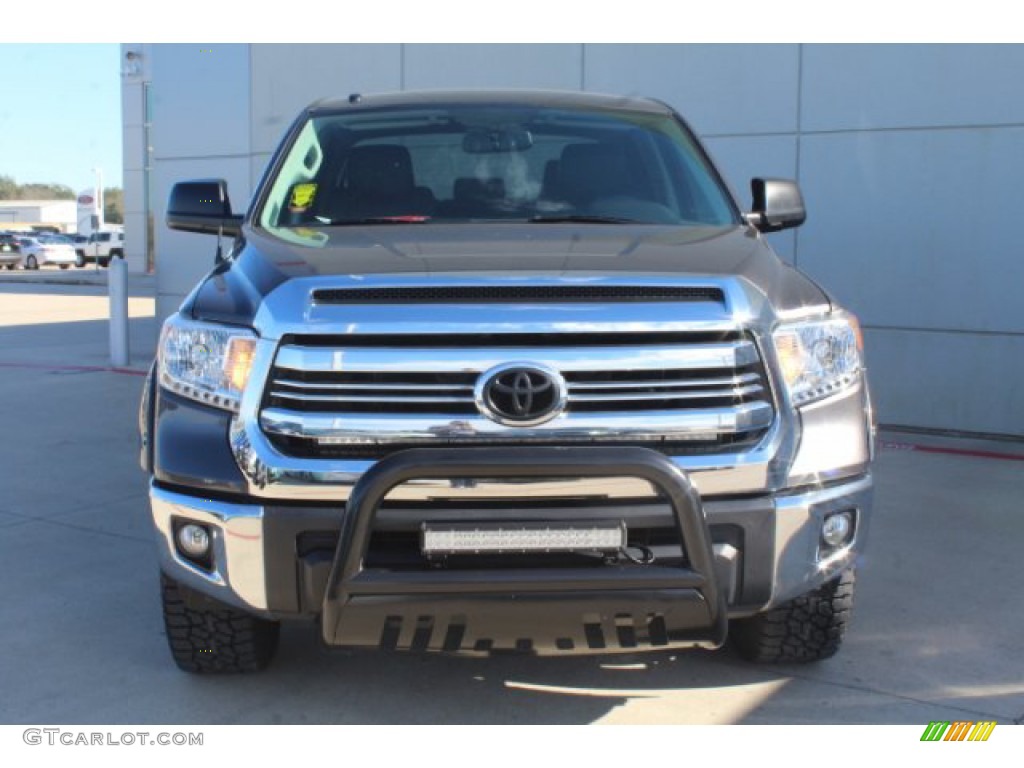 2017 Tundra SR5 CrewMax - Silver Sky Metallic / Black photo #3