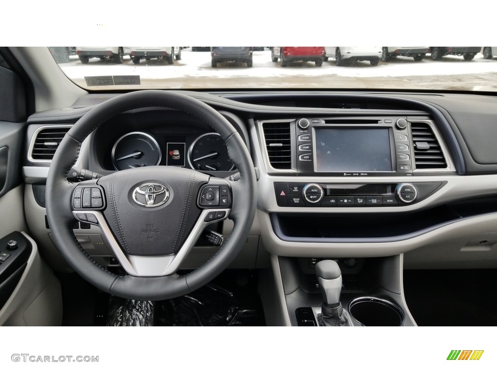 2019 Toyota Highlander Hybrid XLE AWD Ash Dashboard Photo #131387598