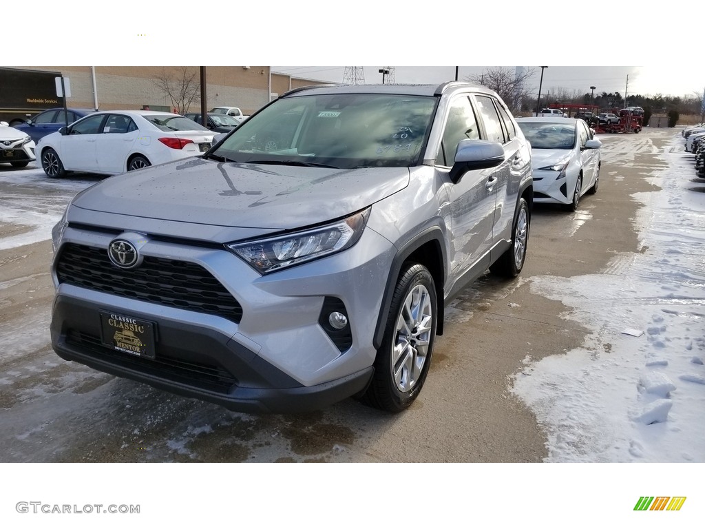 2019 RAV4 XLE AWD - Silver Sky Metallic / Black photo #1
