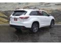Blizzard Pearl - Highlander XLE Photo No. 3