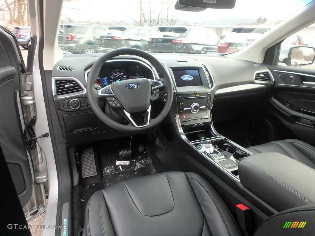 Ebony Interior 2019 Ford Edge Titanium AWD Photo #131393841