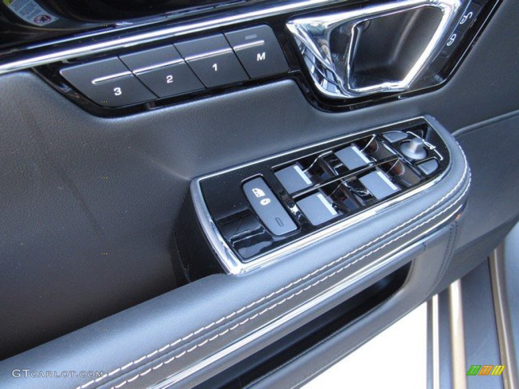 2019 Jaguar XJ XJL Portfolio Controls Photos