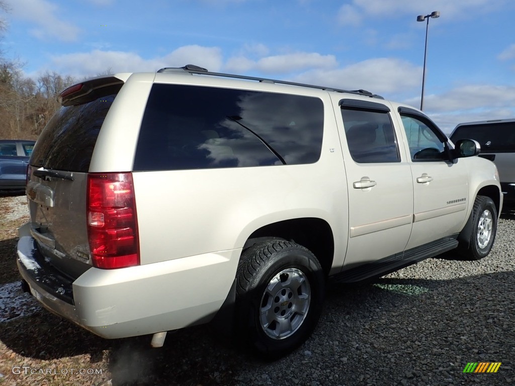 2007 Suburban 1500 LT 4x4 - Gold Mist Metallic / Light Cashmere/Ebony photo #4