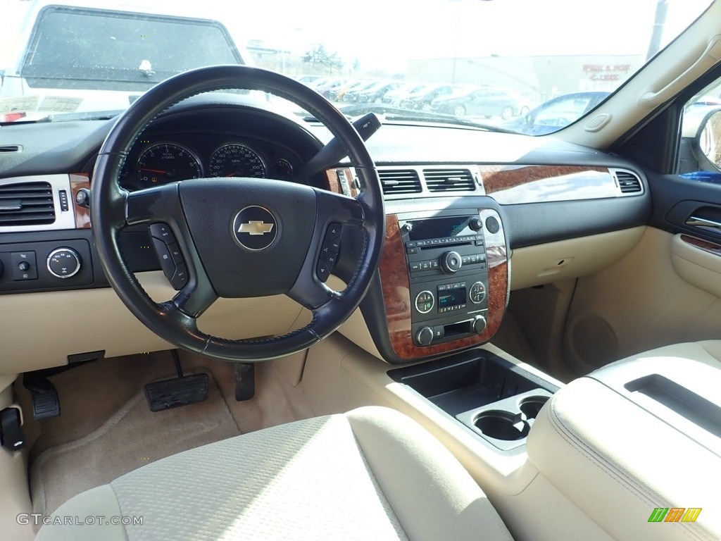 2007 Suburban 1500 LT 4x4 - Gold Mist Metallic / Light Cashmere/Ebony photo #11