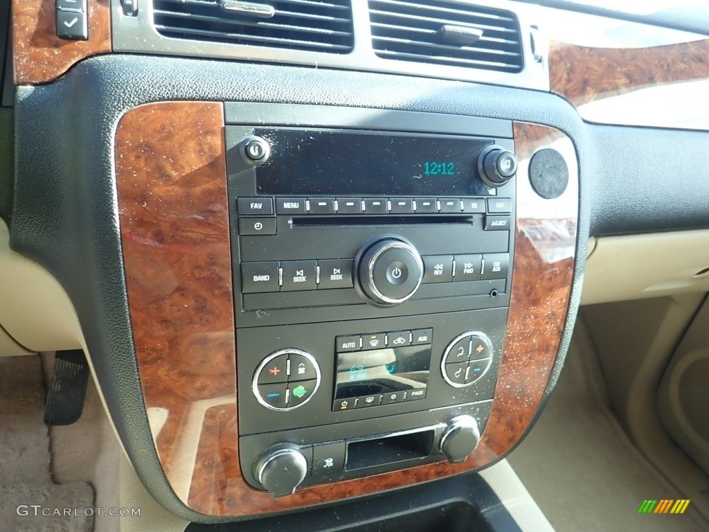 2007 Suburban 1500 LT 4x4 - Gold Mist Metallic / Light Cashmere/Ebony photo #13