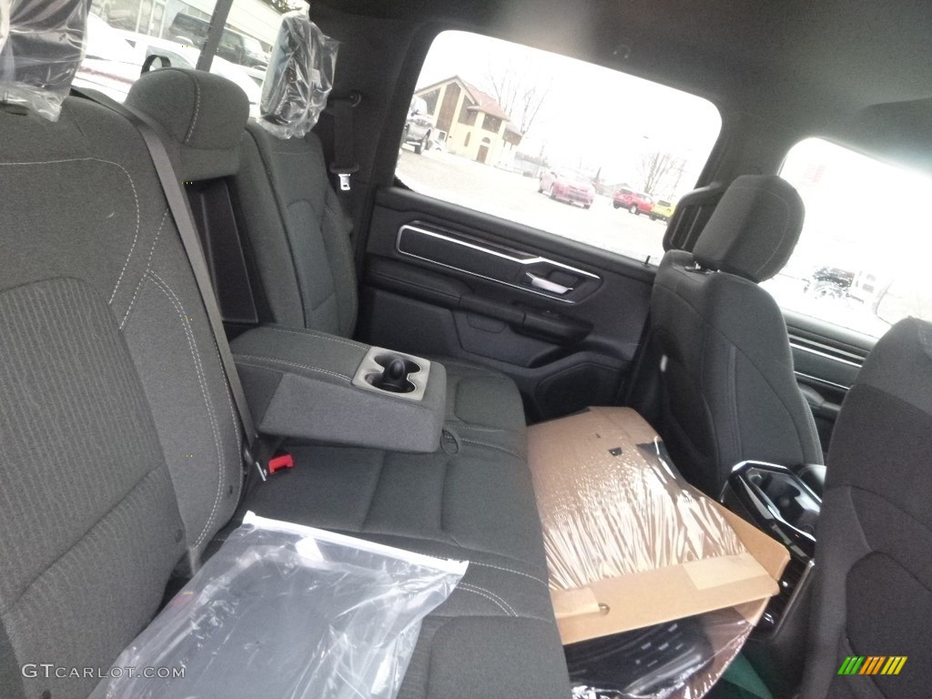 2019 1500 Big Horn Crew Cab 4x4 - Bright White / Black/Diesel Gray photo #11