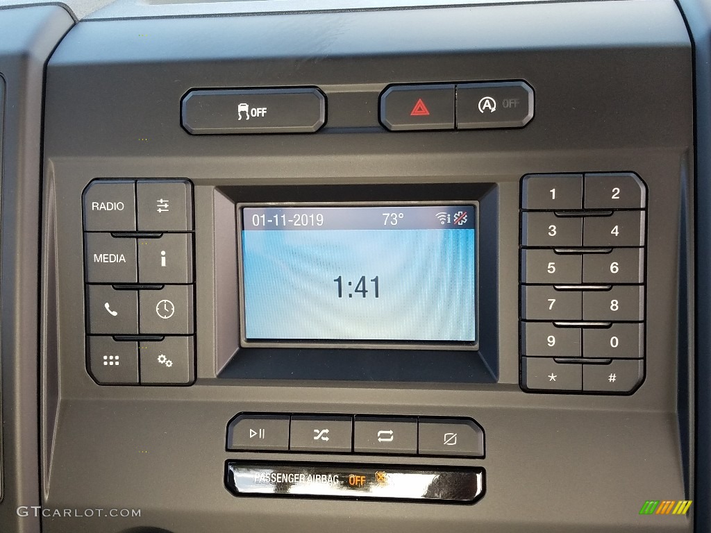 2019 Ford F150 XL Regular Cab Controls Photo #131402415