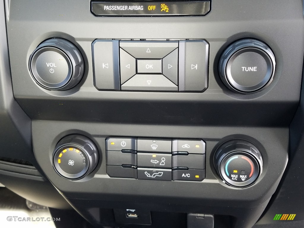 2019 Ford F150 XL Regular Cab Controls Photo #131402424