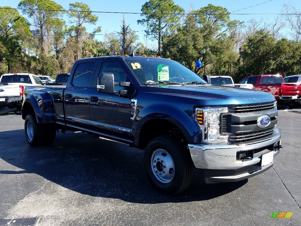 2019 F350 Super Duty XL Crew Cab 4x4 - Blue Jeans / Earth Gray photo #7