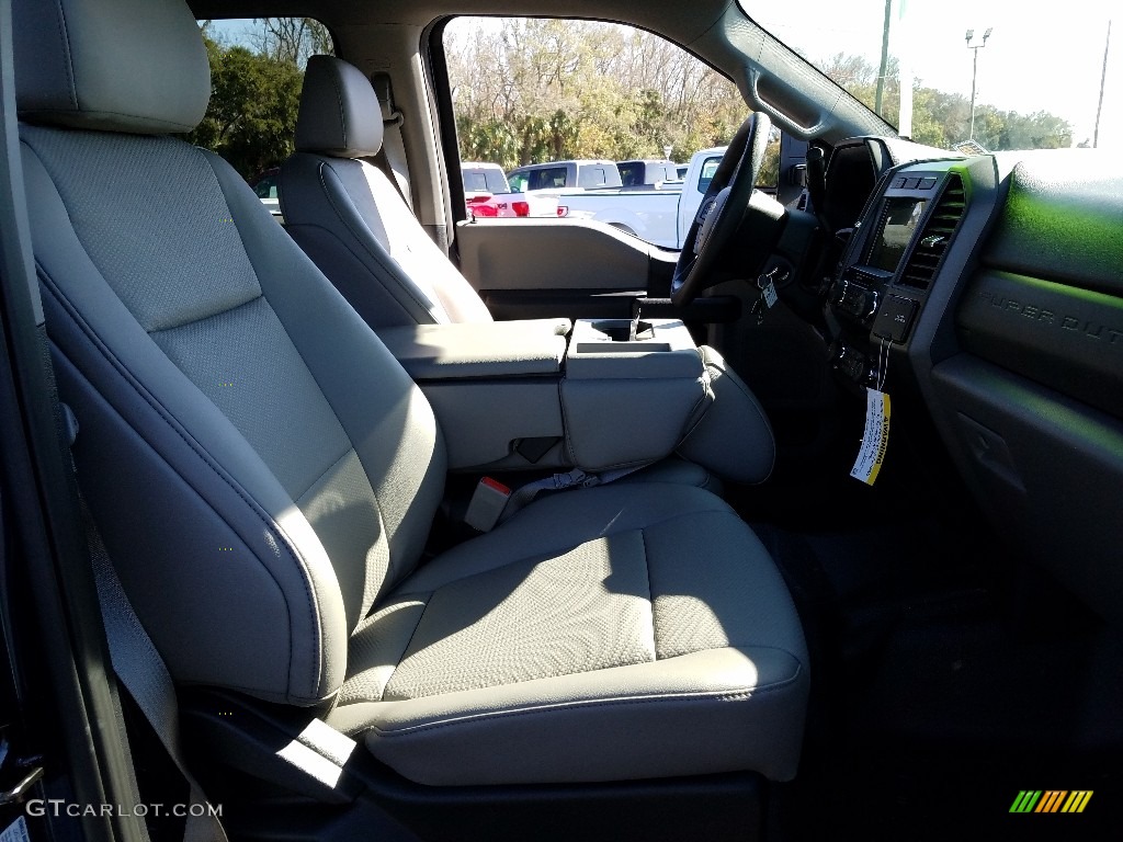 2019 F350 Super Duty XL Crew Cab 4x4 - Blue Jeans / Earth Gray photo #12