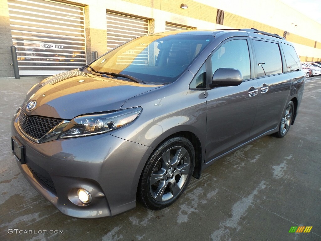 2015 Sienna SE - Predawn Gray Mica / Black photo #1