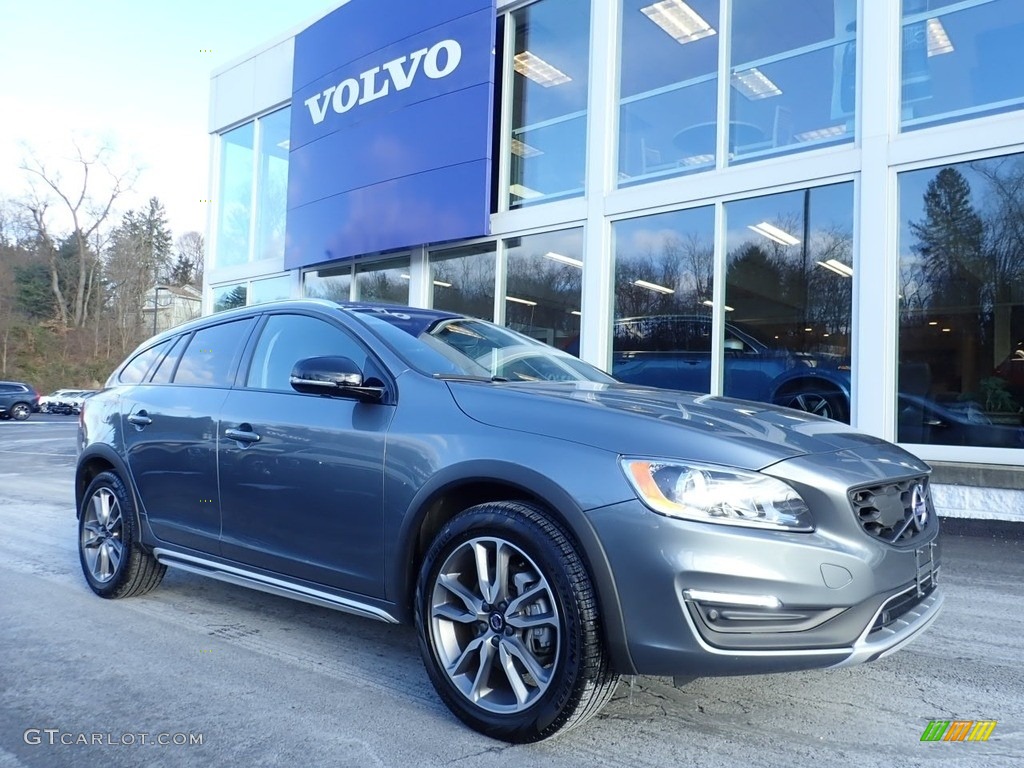Osmium Grey Metallic 2018 Volvo V60 Cross Country T5 AWD Exterior Photo #131405826