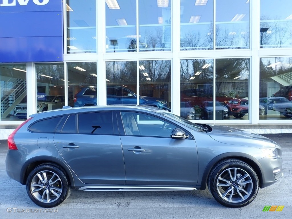 Osmium Grey Metallic 2018 Volvo V60 Cross Country T5 AWD Exterior Photo #131405845