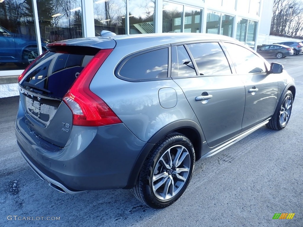 2018 V60 Cross Country T5 AWD - Osmium Grey Metallic / Off Black photo #3