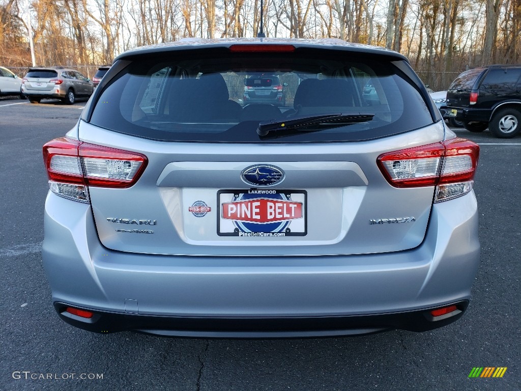 2019 Impreza 2.0i 5-Door - Ice Silver Metallic / Black photo #5