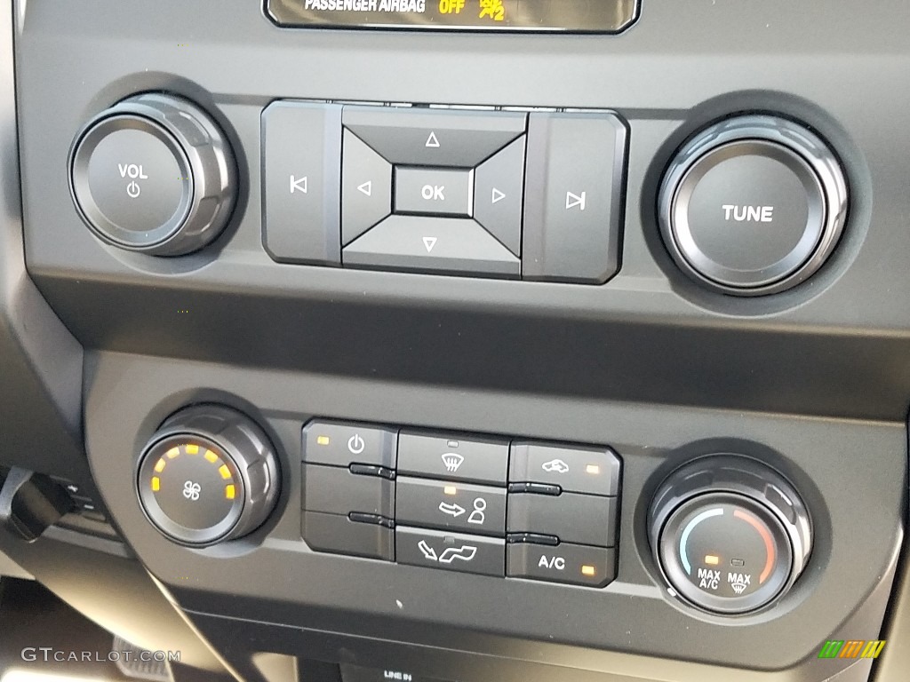 2019 Ford F150 XL Regular Cab Controls Photo #131406216
