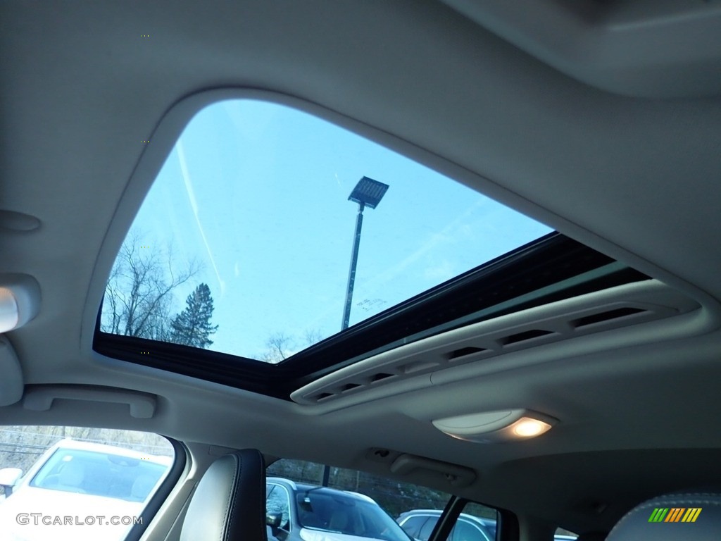 2018 V60 Cross Country T5 AWD - Osmium Grey Metallic / Off Black photo #20