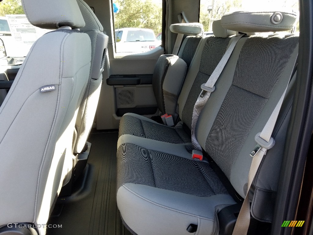 2019 F150 XL SuperCab - Magma Red / Earth Gray photo #10