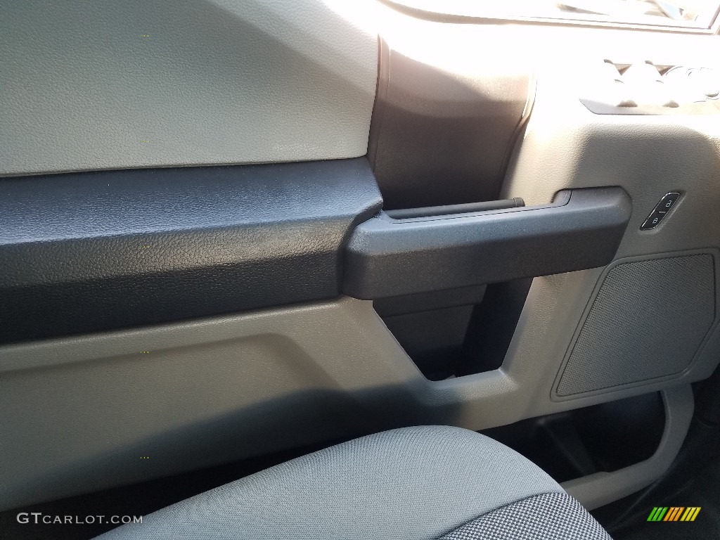 2019 F150 XL SuperCab - Magma Red / Earth Gray photo #17