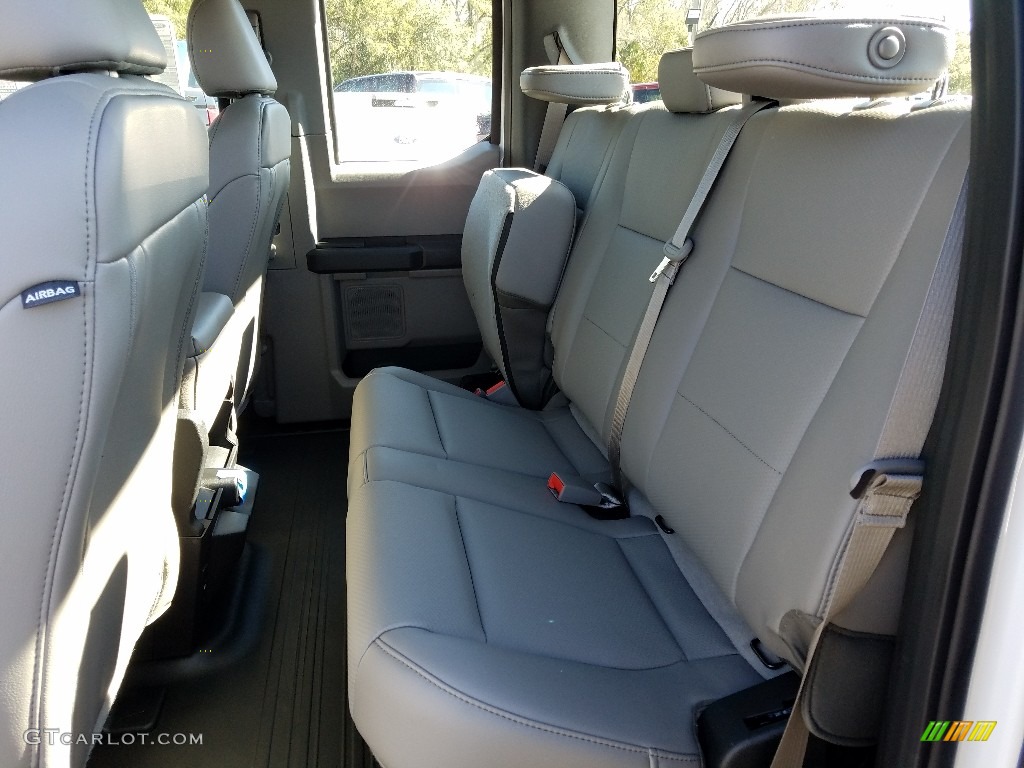 2019 F150 XL SuperCab - Oxford White / Earth Gray photo #10