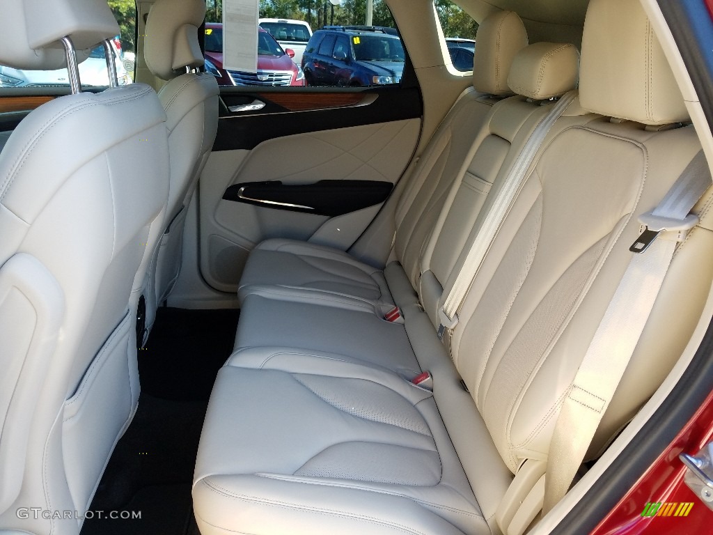 2019 Lincoln MKC Select Rear Seat Photo #131409732