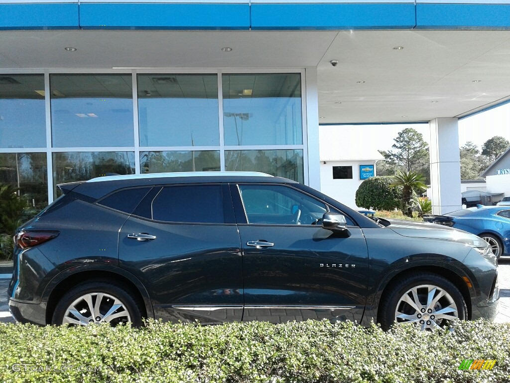 Graphite Metallic 2019 Chevrolet Blazer Premier Exterior Photo #131410173
