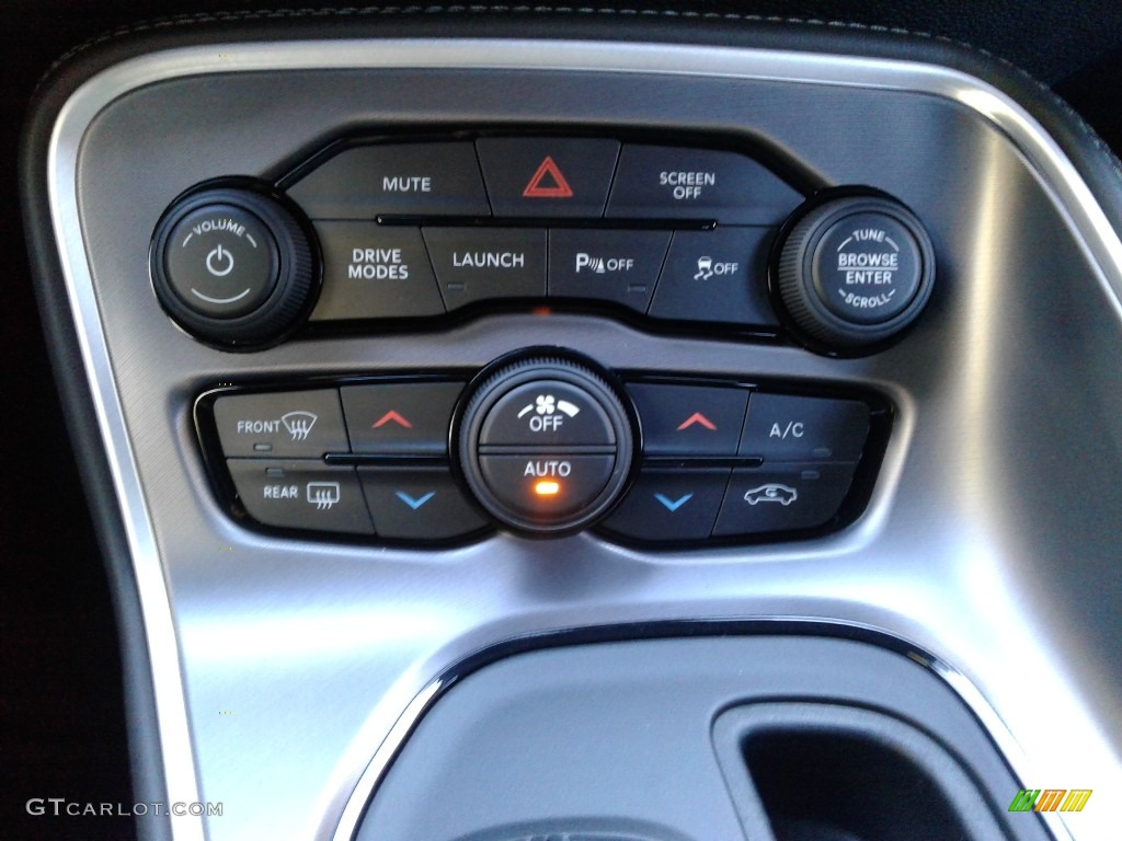 2019 Dodge Challenger R/T Scat Pack Widebody Controls Photo #131411061