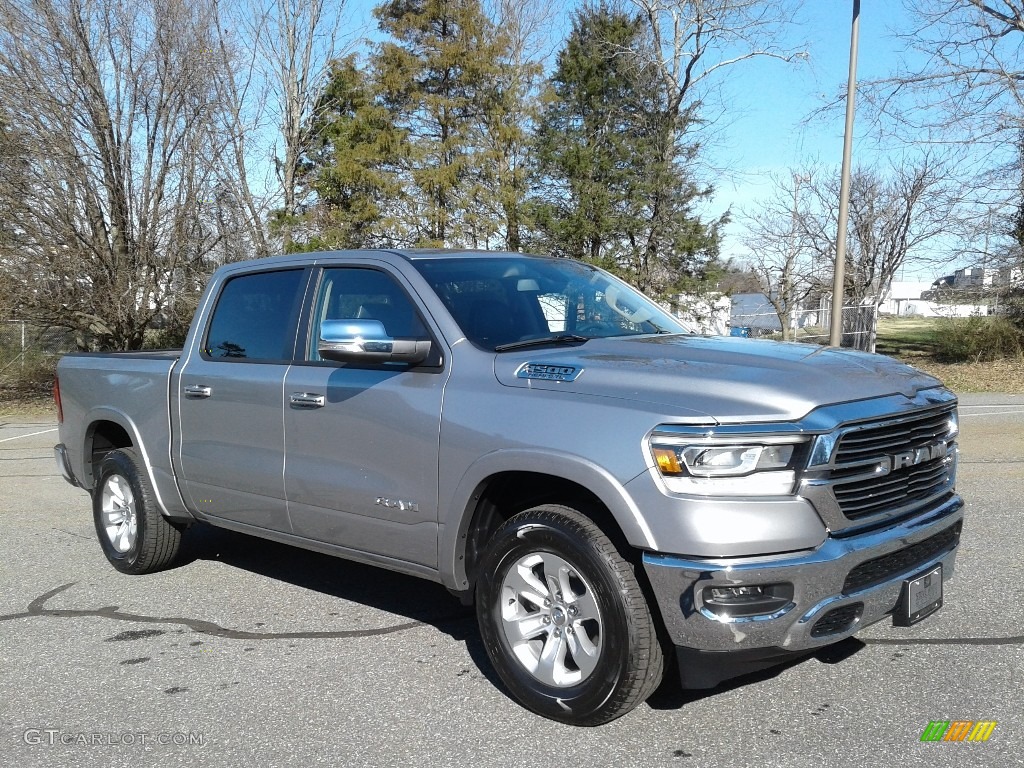 2019 1500 Laramie Crew Cab 4x4 - Billett Silver Metallic / Black photo #4
