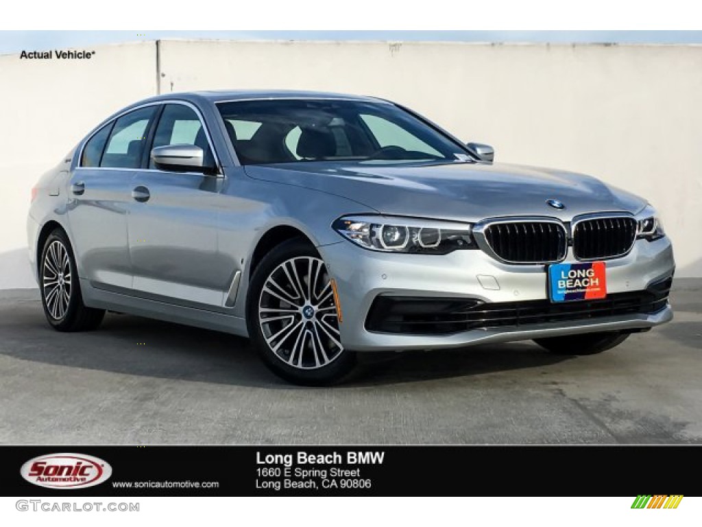 2019 5 Series 530e iPerformance Sedan - Glacier Silver Metallic / Black photo #1