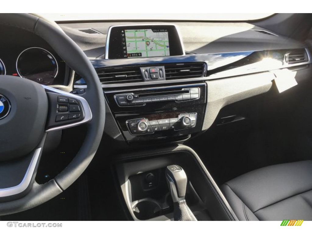 2019 X1 sDrive28i - Jet Black / Black photo #6