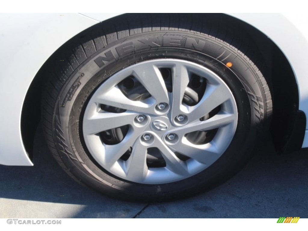 2019 Elantra SE - Quartz White Pearl / Black photo #5