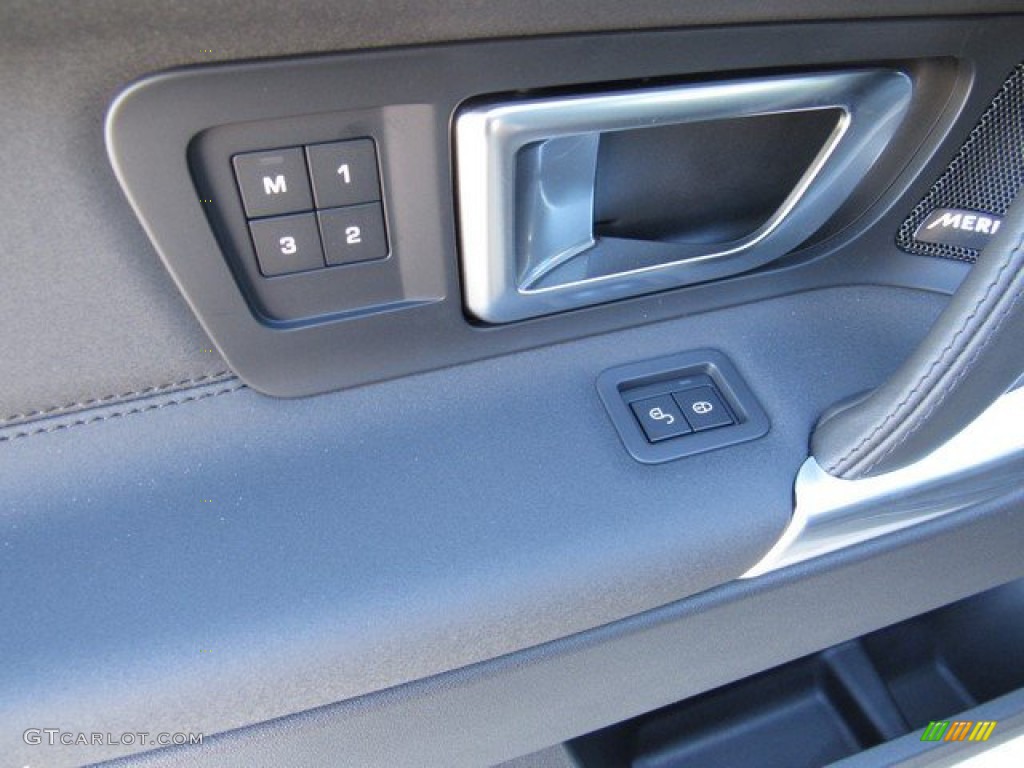 2019 Land Rover Discovery Sport HSE Controls Photo #131421656