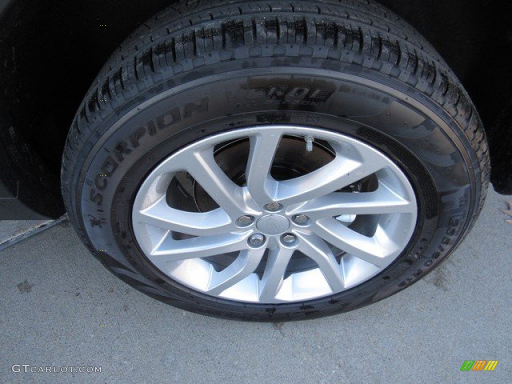 2019 Land Rover Discovery Sport HSE Wheel Photo #131421764