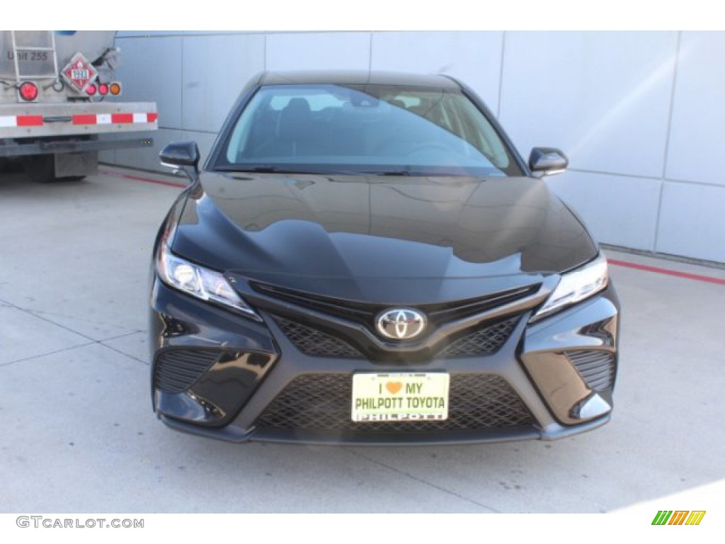 2019 Camry SE - Midnight Black Metallic / Black photo #3