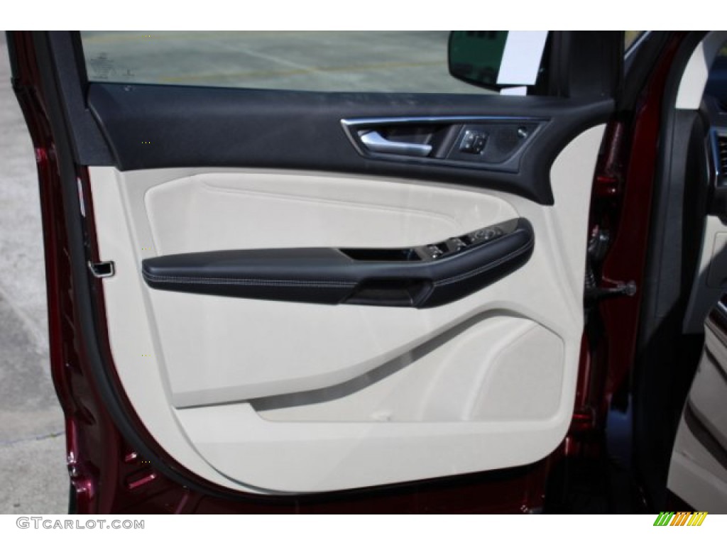 2019 Ford Edge Titanium Ceramic Door Panel Photo #131424720