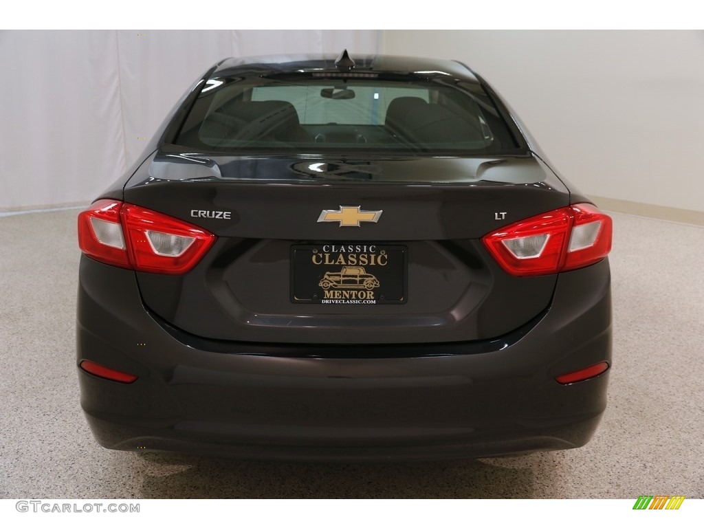 2017 Cruze LT - Tungsten Metallic / Jet Black photo #15