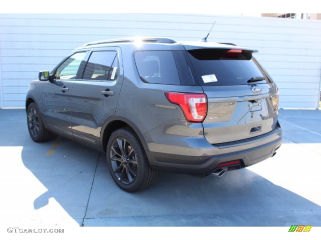2019 Explorer XLT - Magnetic / Medium Black photo #6