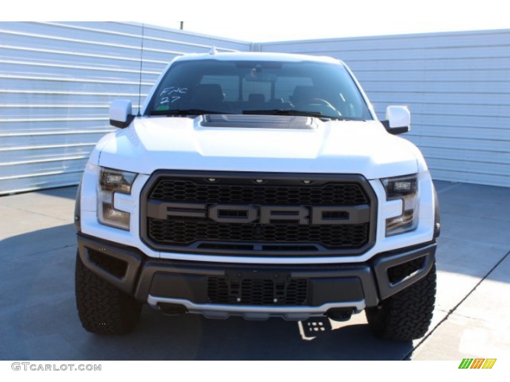 2019 F150 SVT Raptor SuperCrew 4x4 - Oxford White / Black photo #3