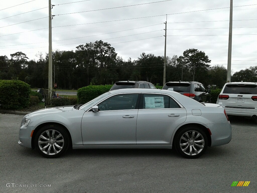 Silver Mist 2019 Chrysler 300 Touring Exterior Photo #131431900