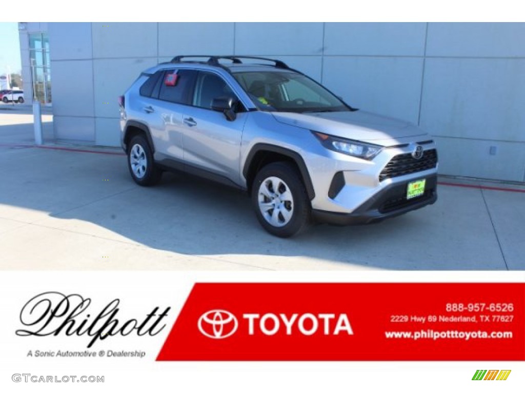 2019 RAV4 LE - Silver Sky Metallic / Black photo #1