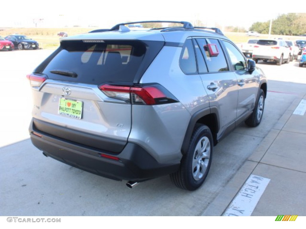2019 RAV4 LE - Silver Sky Metallic / Black photo #8