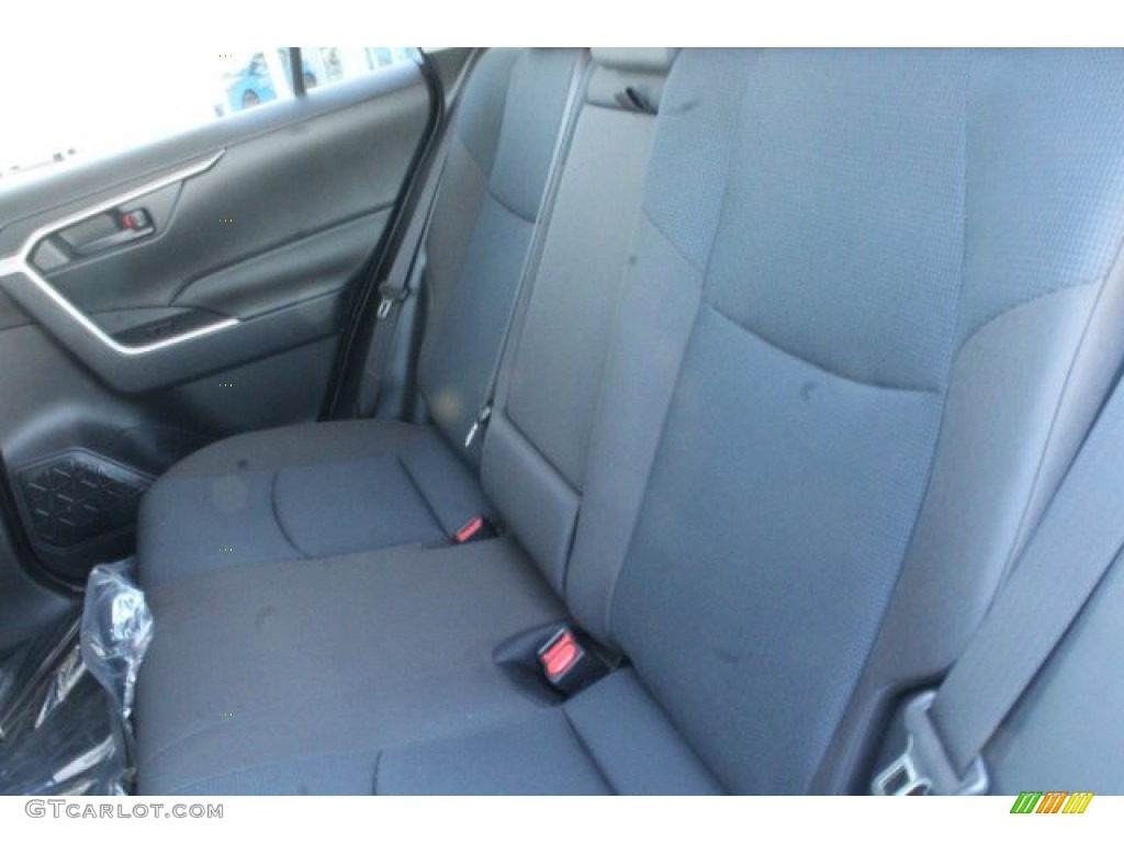 2019 RAV4 LE - Silver Sky Metallic / Black photo #17